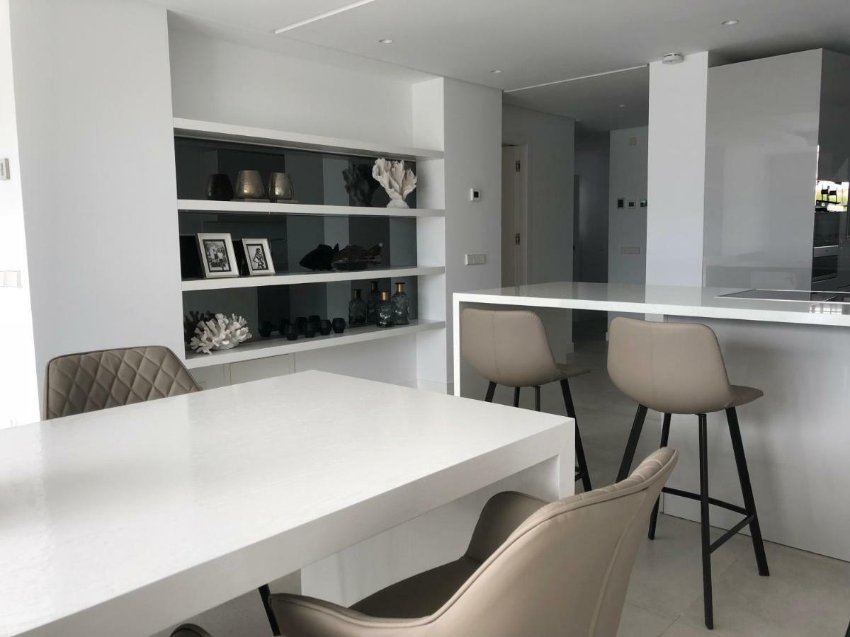 Modern Apartment Puente Romano Marbella Exterior foto